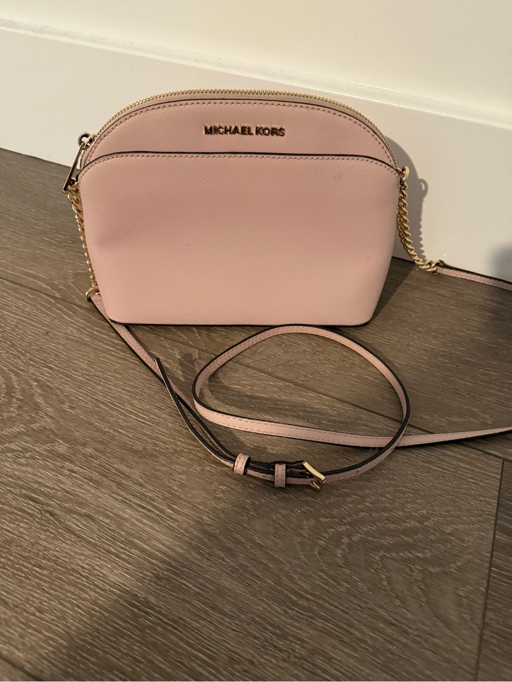MICHAEL KORS Pale Pink Saffiano Dome Crossbody with Gold Hardware